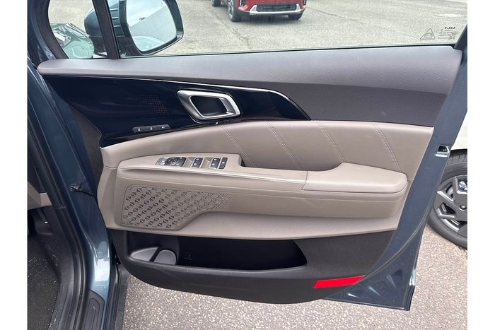 2024 Kia Carnival GT-Line