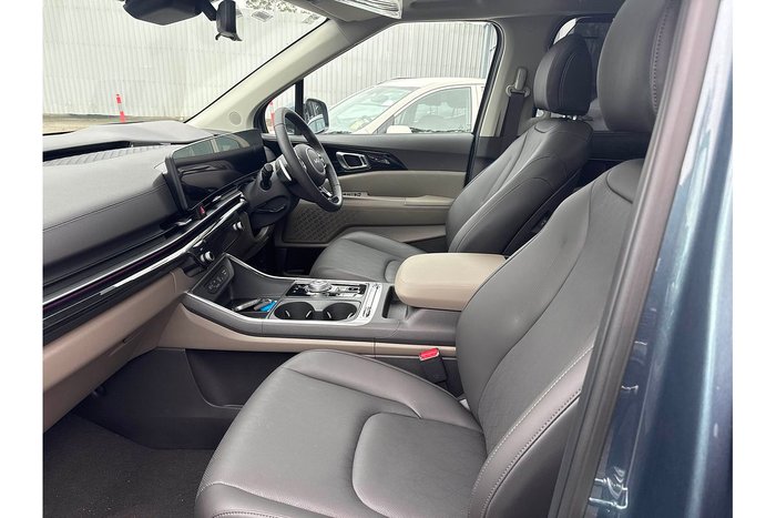 2024 Kia Carnival GT-Line