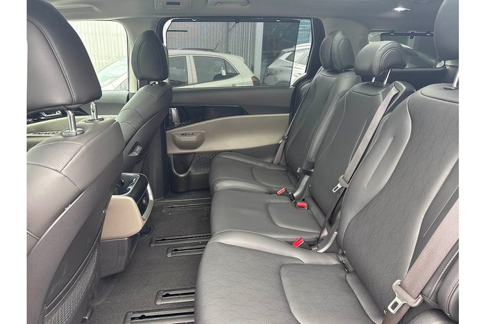 2024 Kia Carnival GT-Line