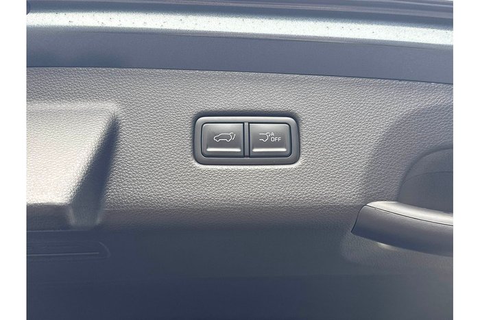 2024 Kia Carnival GT-Line
