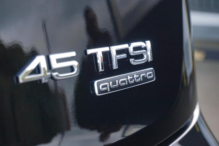 2025 Audi Q5 45 TFSI Sport