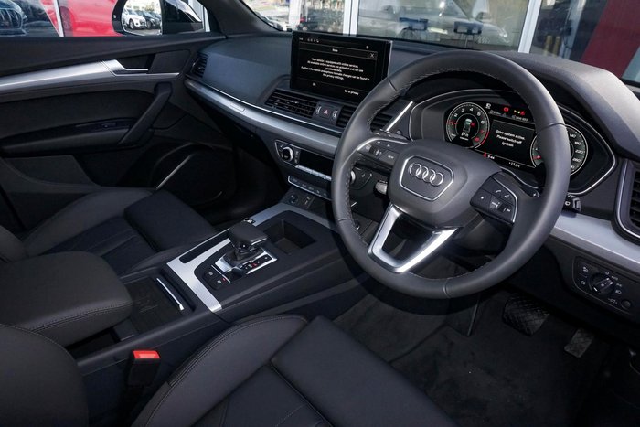2025 Audi Q5 45 TFSI Sport
