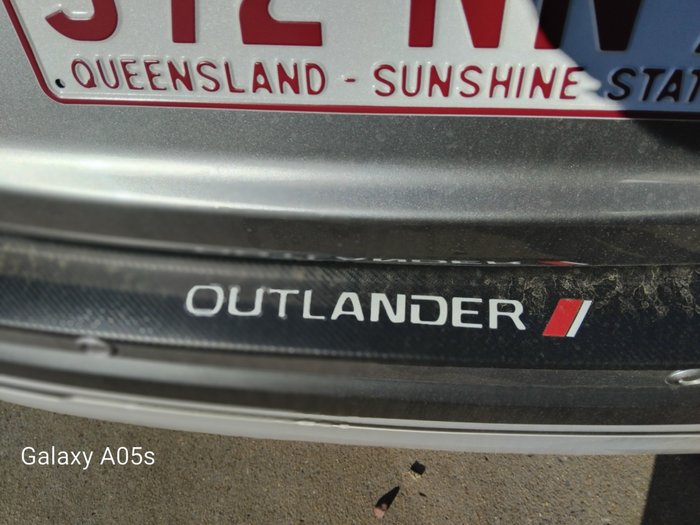 2020 Mitsubishi Outlander ES