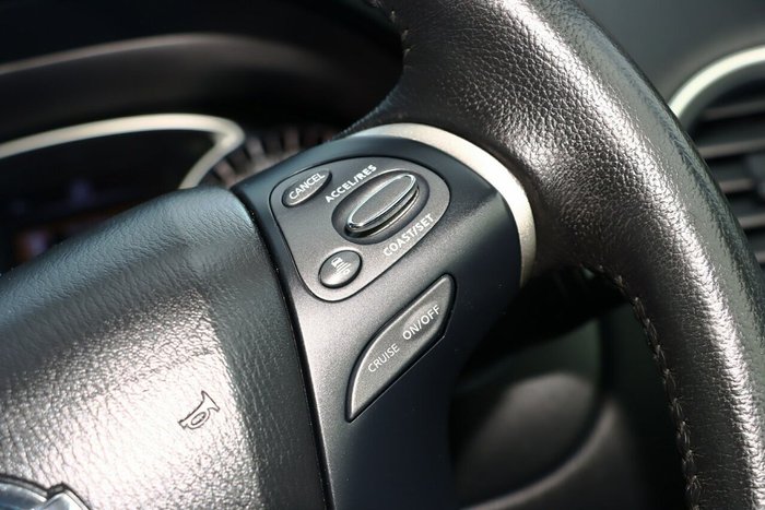 2019 Nissan Pathfinder ST-L