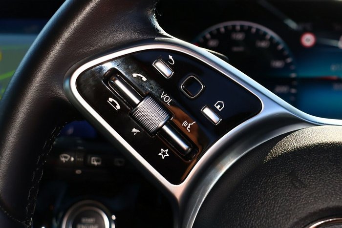 2022 Mercedes-Benz B-Class B180