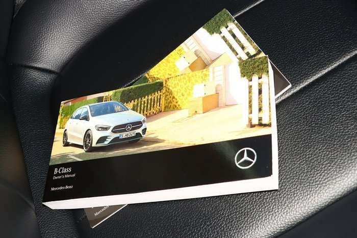 2022 Mercedes-Benz B-Class B180