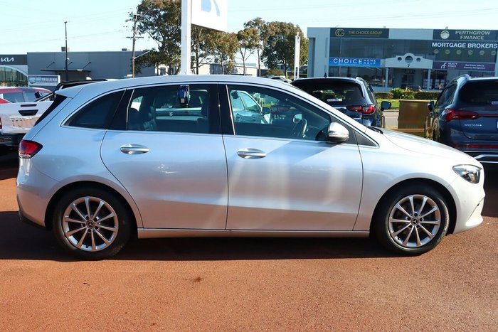 2022 Mercedes-Benz B-Class B180