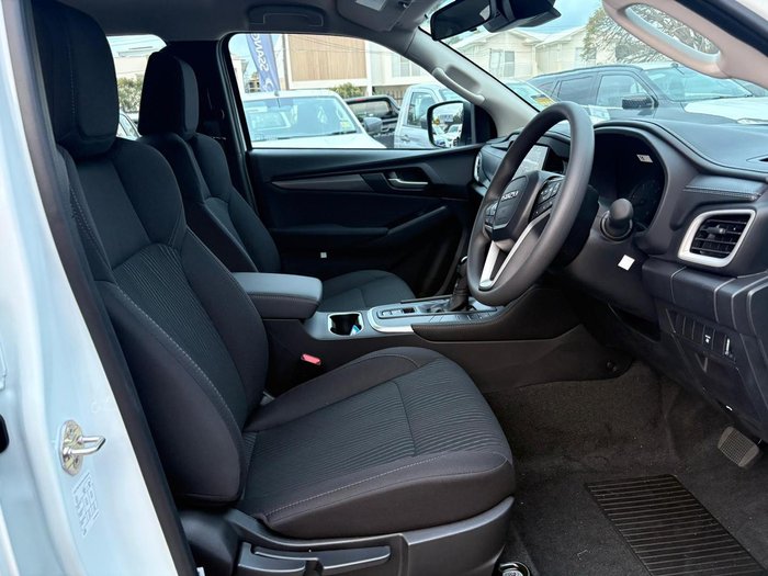 2025 Isuzu MU-X LS-M