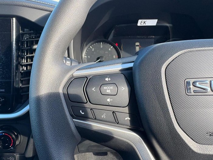 2025 Isuzu MU-X LS-M