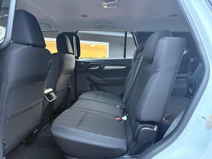 2025 Isuzu MU-X LS-M