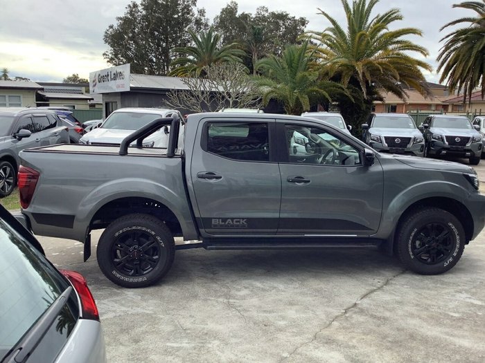 2024 Nissan Navara Black Edition