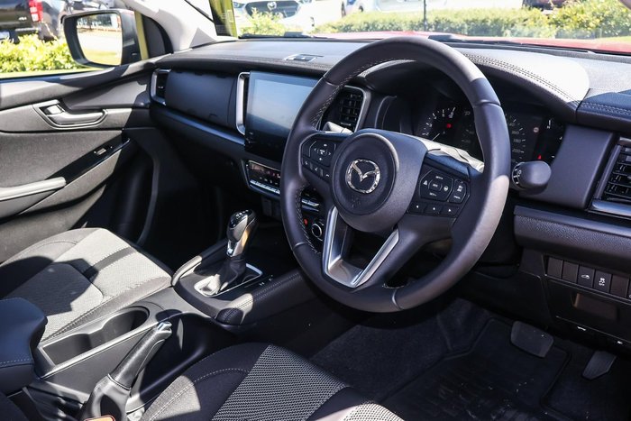 2025 Mazda BT-50 XTR