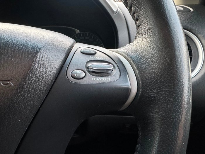 2017 Nissan Pathfinder Ti