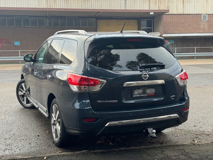 2017 Nissan Pathfinder Ti