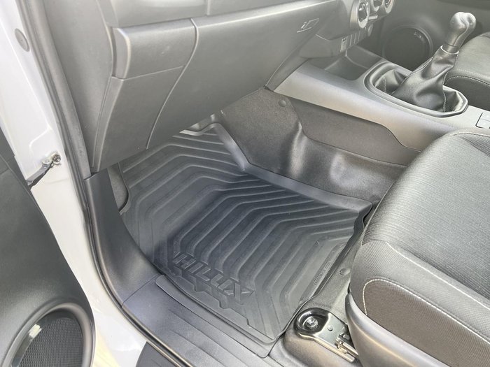 2022 Toyota Hilux SR Hi-Rider GUN136R 4x2 Glacier White