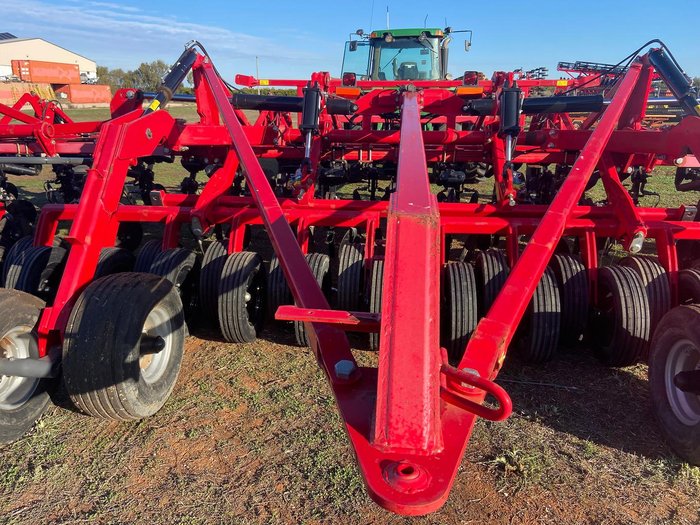 0 Massey Ferguson (Concord) Mf 9730-4010 Seeder Bar RED