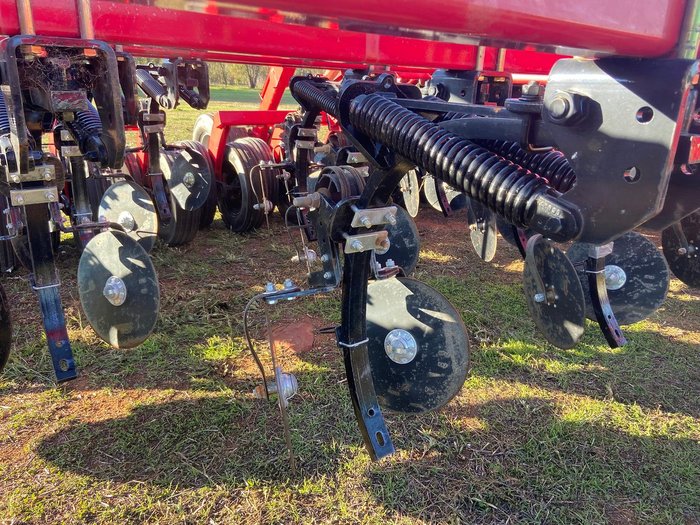 0 Massey Ferguson (Concord) Mf 9730-4010 Seeder Bar RED