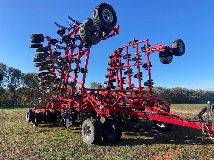 0 Massey Ferguson (Concord) Mf 9730-4010 Seeder Bar RED
