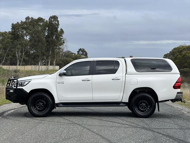 2018 Toyota Hilux SR5