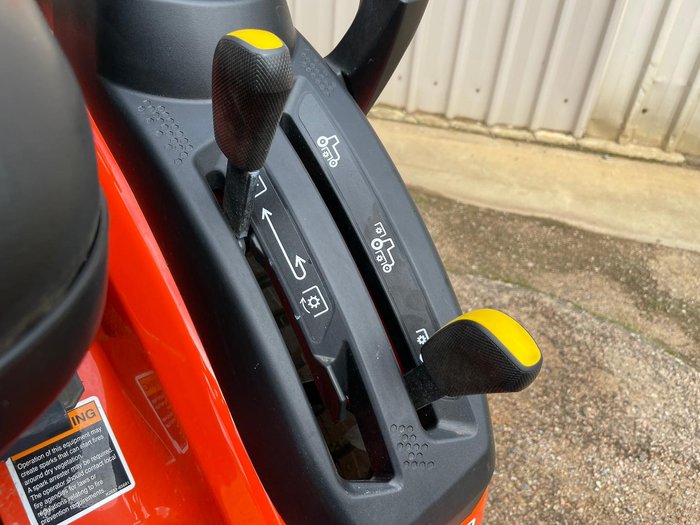 2025 Kubota Bx2680v-Au-1 26Hp Sub Compact Rops Tractor & La344 Loader
