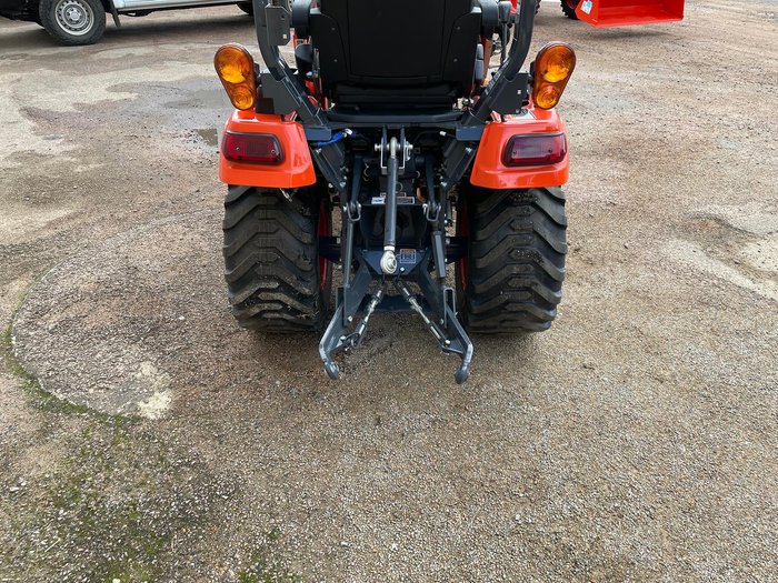 2025 Kubota Bx2680v-Au-1 26Hp Sub Compact Rops Tractor & La344 Loader