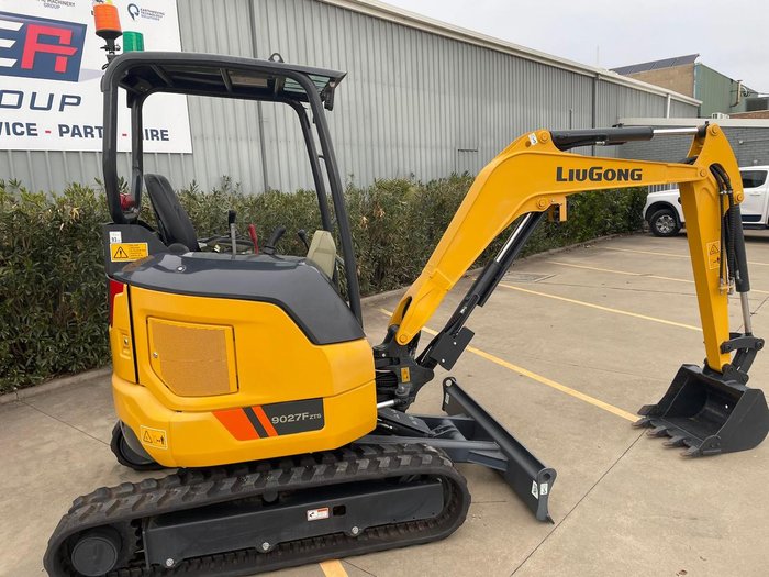 2022 Liugong 9027F Yellow