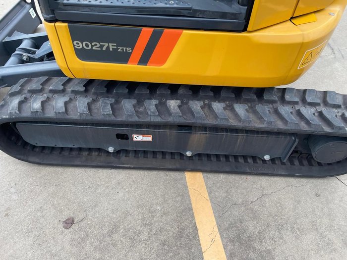 2022 Liugong 9027F Yellow