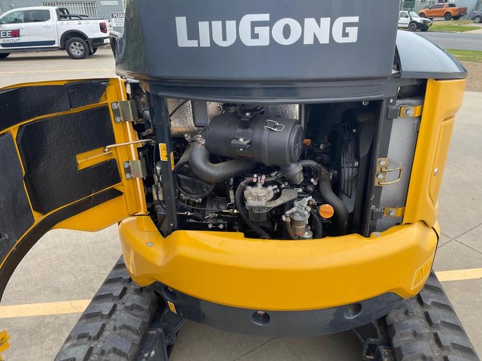 2022 Liugong 9027F Yellow