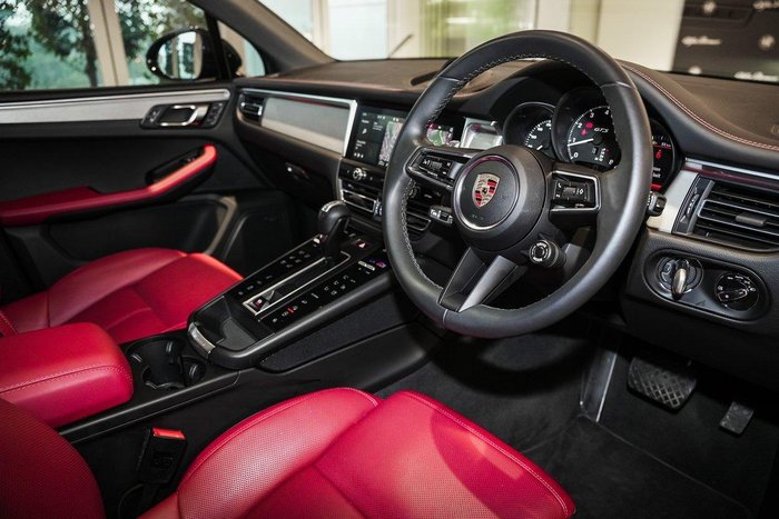 2022 Porsche Macan GTS