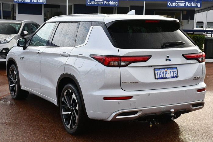 2023 Mitsubishi Outlander PHEV Exceed