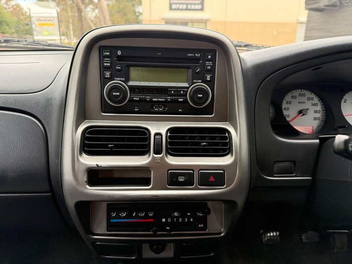 2011 Nissan Navara ST-R D22 MY10 4X4 Black