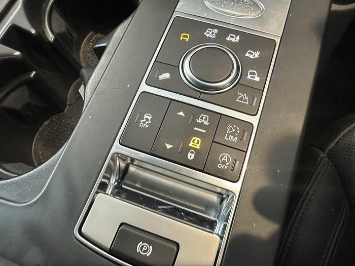 2017 Land Rover Discovery SD4 SE Series 5 MY17 4X4 Dual Range Fuji White