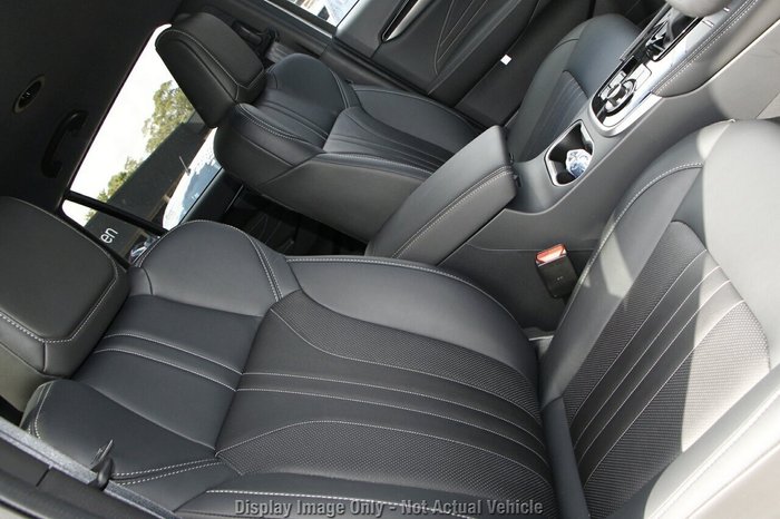 2025 Isuzu MU-X LS-T