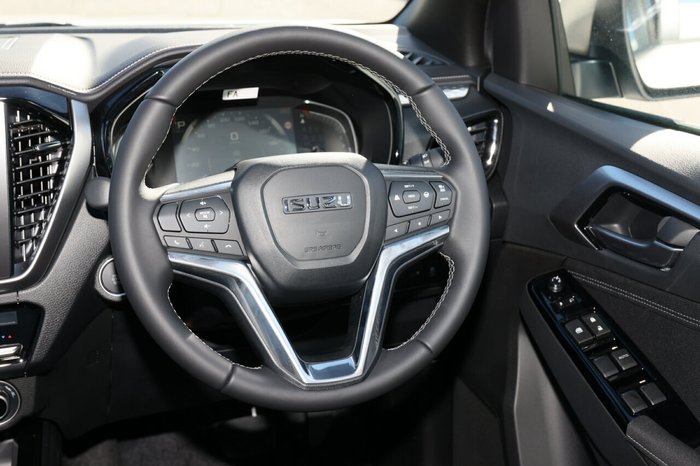 2025 Isuzu D-MAX LS-U