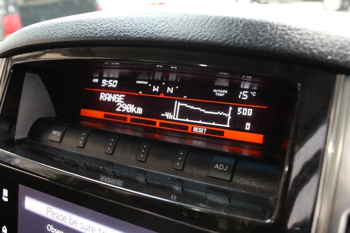2015 Mitsubishi Pajero Exceed