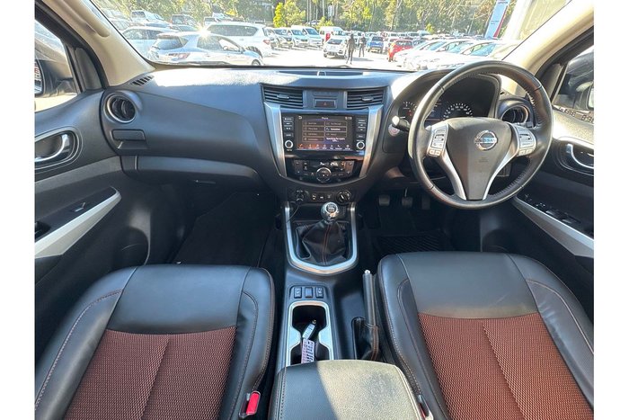 2019 Nissan Navara ST-X