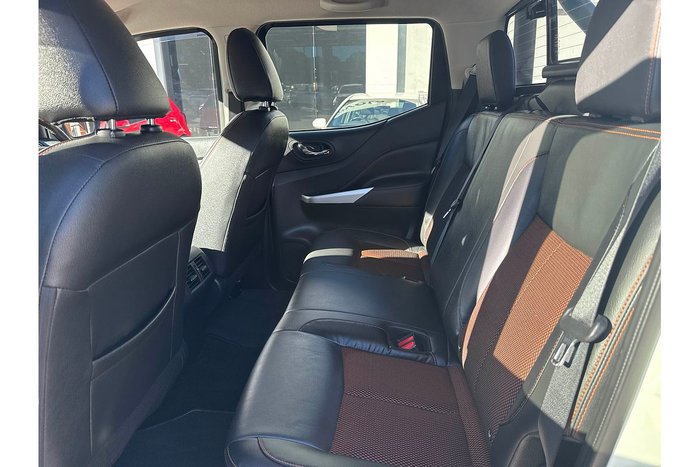 2019 Nissan Navara ST-X