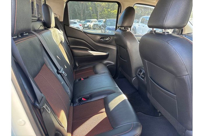 2019 Nissan Navara ST-X