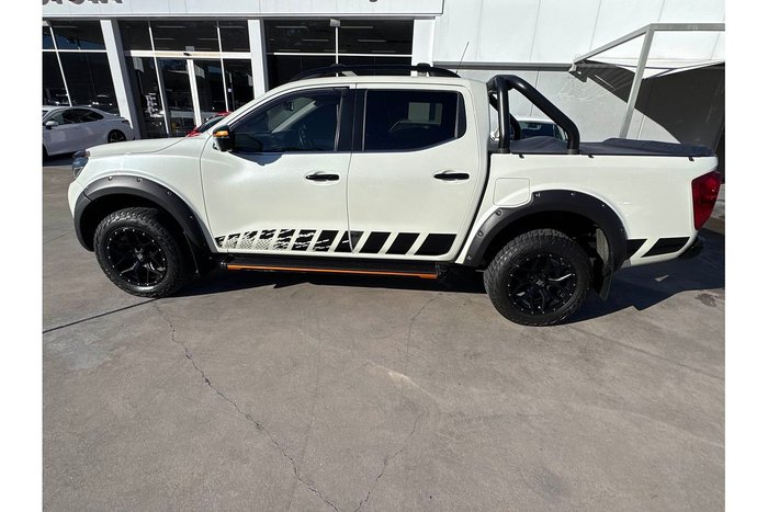 2019 Nissan Navara ST-X