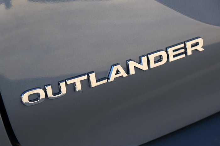 2025 Mitsubishi Outlander Aspire