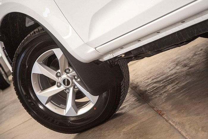 2025 Isuzu D-MAX LS-M
