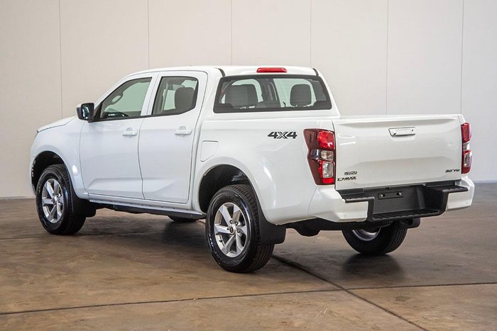 2025 Isuzu D-MAX LS-M
