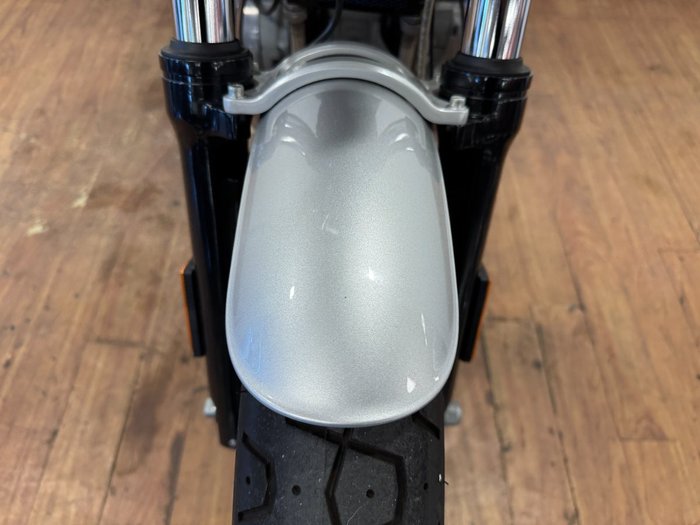 2020 Royal Enfield INTERCEPTOR 650 CLASSIC GREY