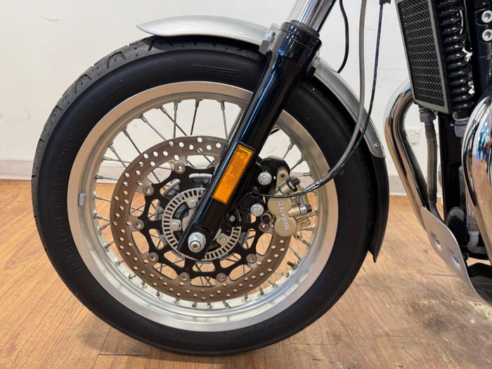 2020 Royal Enfield INTERCEPTOR 650 CLASSIC GREY