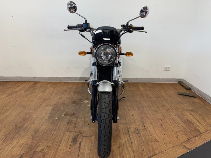 2020 Royal Enfield INTERCEPTOR 650 CLASSIC GREY