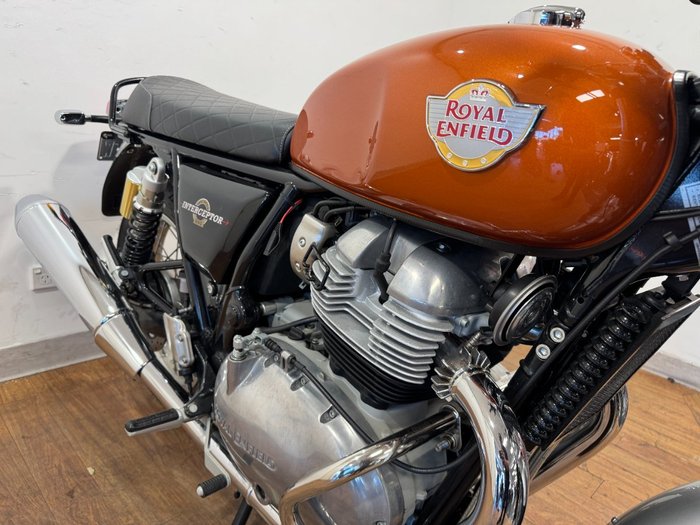 2020 Royal Enfield INTERCEPTOR 650 CLASSIC GREY