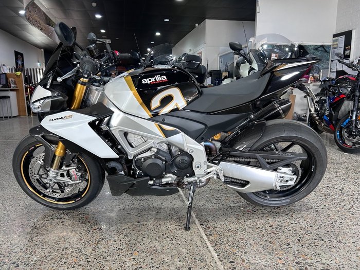 2024 Aprilia TUONO V4 Black
