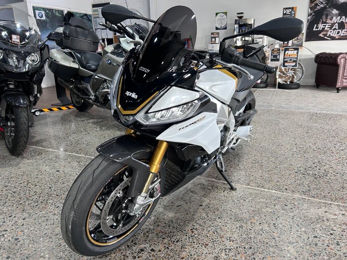 2024 Aprilia TUONO V4 Black