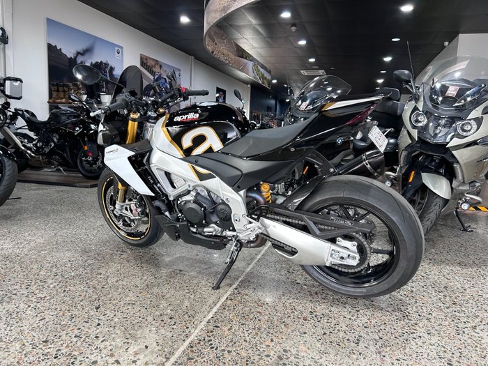 2024 Aprilia TUONO V4 Black