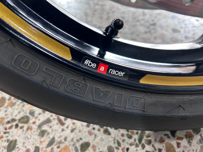 2024 Aprilia TUONO V4 Black